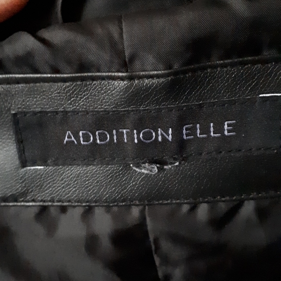 Jacket (fall) - Picture 3 of 3